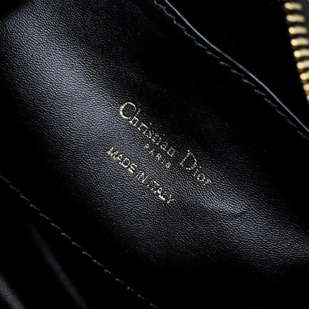 30 Montaigne Leather Shoulder Bag
