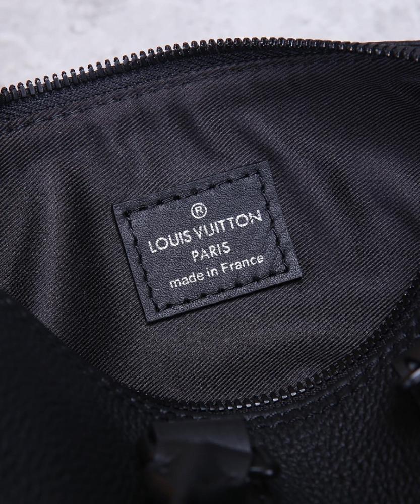 Modern Refined Leather Travel Bag