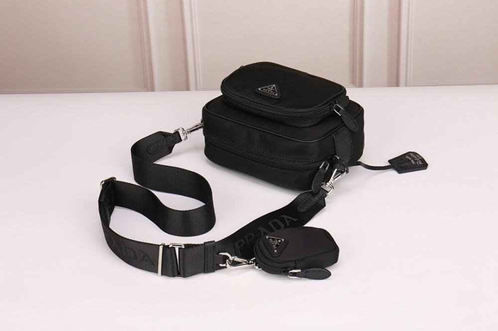 Modern Embroidered Shoulder Bag – Special Edition