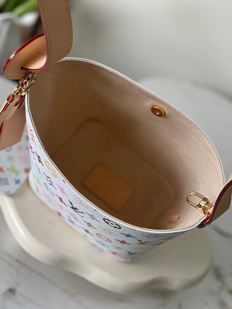 Modern Elegant Canvas Shoulder Bag – Limited Edition