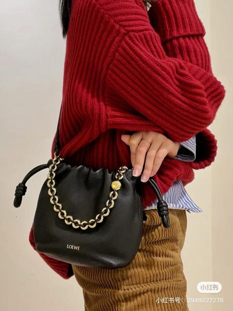 Classic Elegant Leather Shoulder Bag – Special Edition