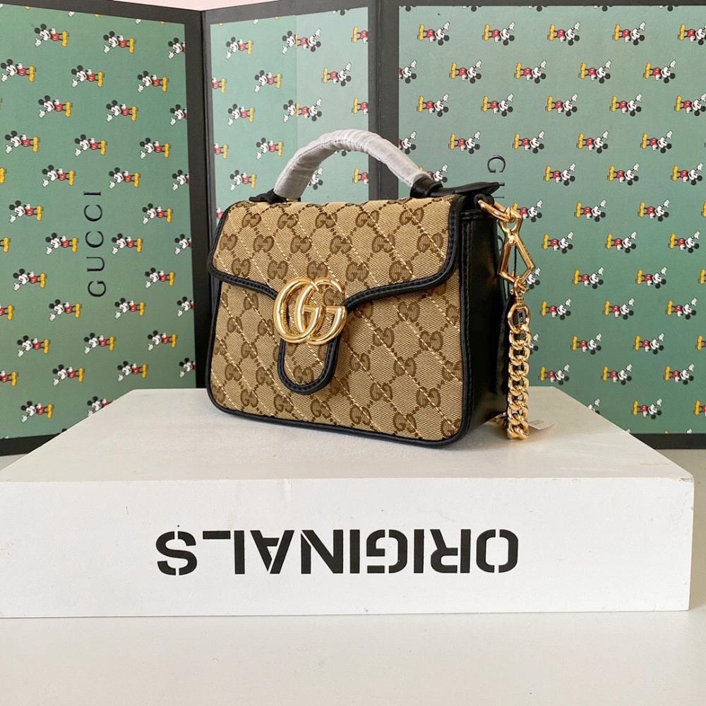 Elegant Refined Quilted Canvas Shoulder Bag