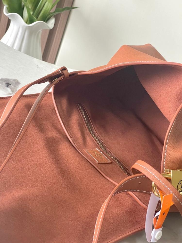 Modern Elegant Gold Monogram Calfskin Messenger Bag