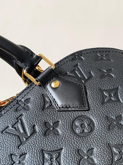 Alma Gold Quilted Leather Shoulder Bag