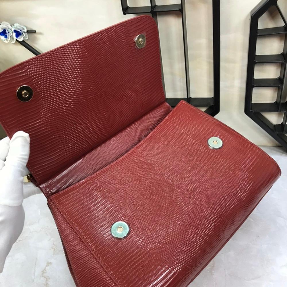 Italian-Inspired Elegant Leather Shoulder Bag