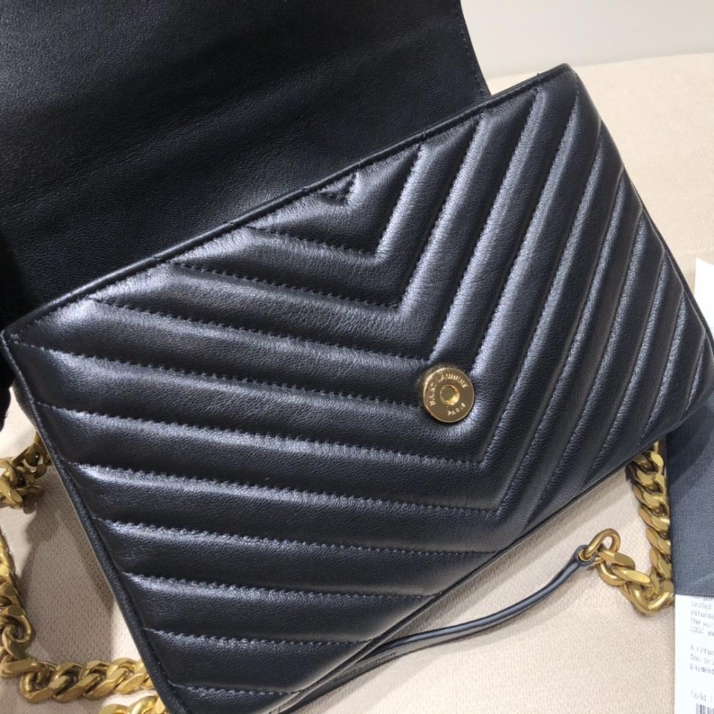 Classic Crossbody Bag