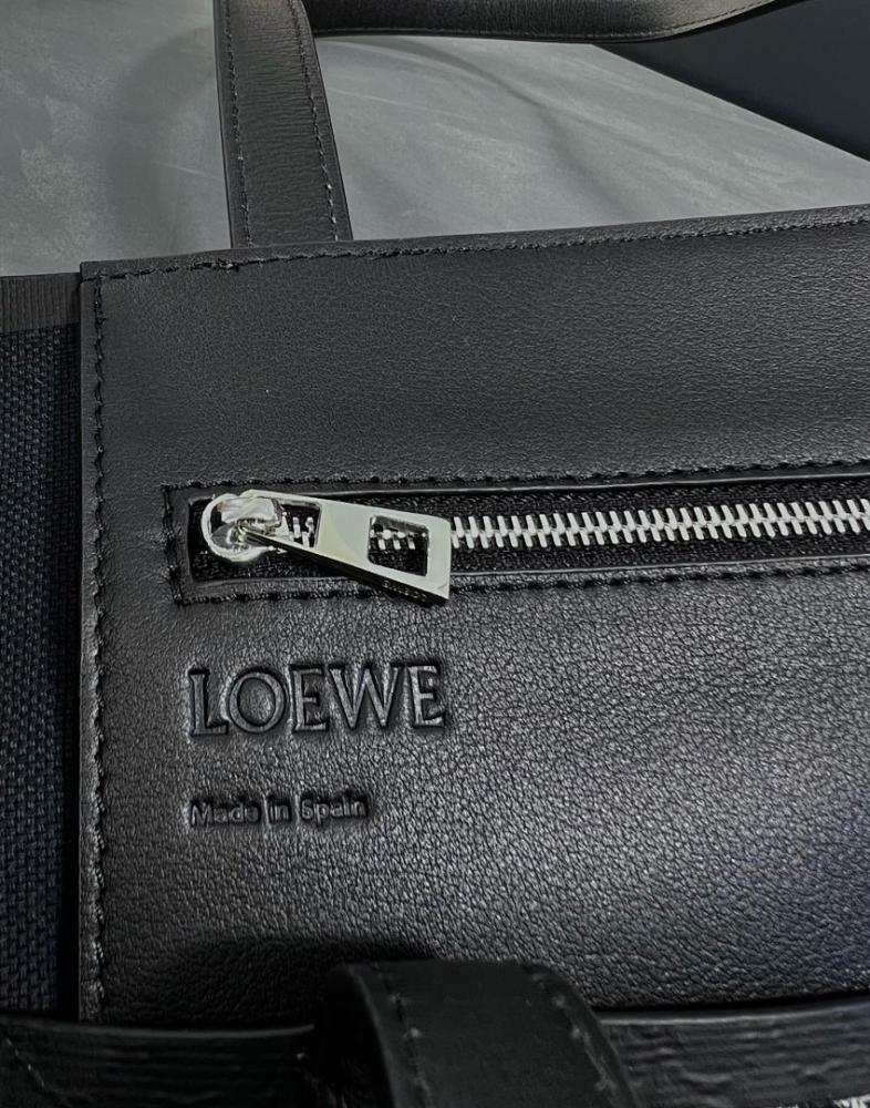 Modern Elegant Leather Tote Bag