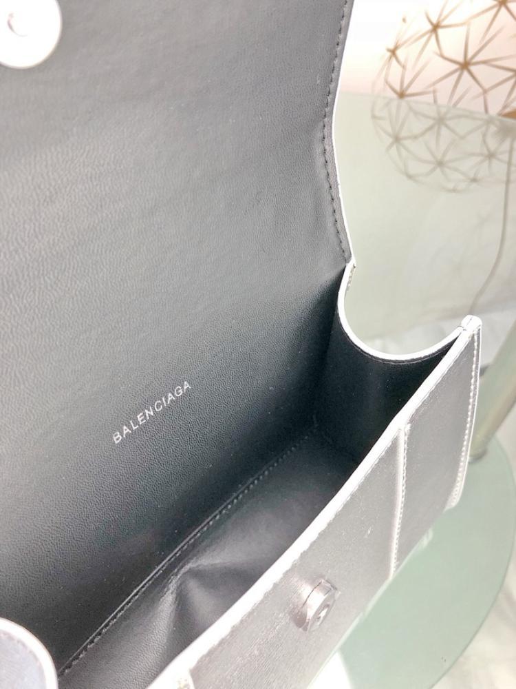 Luxury Elegant Leather Top Handle Bag – Special Edition