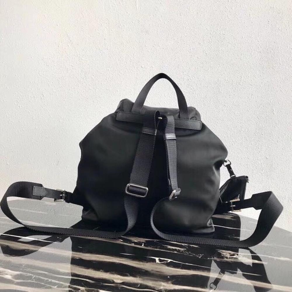 Modern Elegant Saffiano Leather Bag – Special Edition