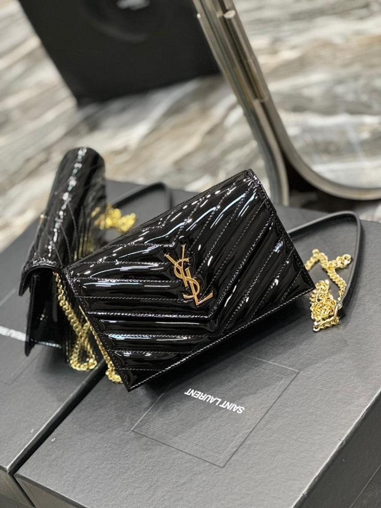 Italian-Inspired Elegant Bag