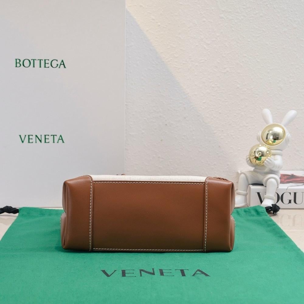 Modern Luxury Leather Top Handle Bag