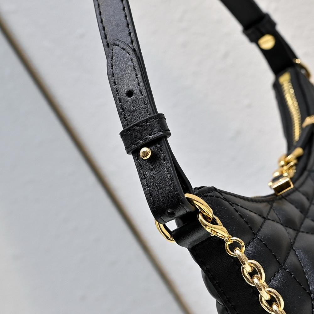 30 Montaigne Leather Shoulder Bag