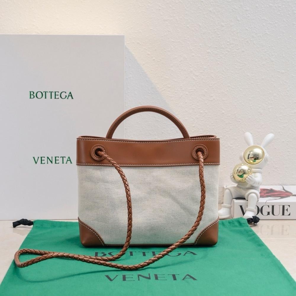 Modern Luxury Leather Top Handle Bag