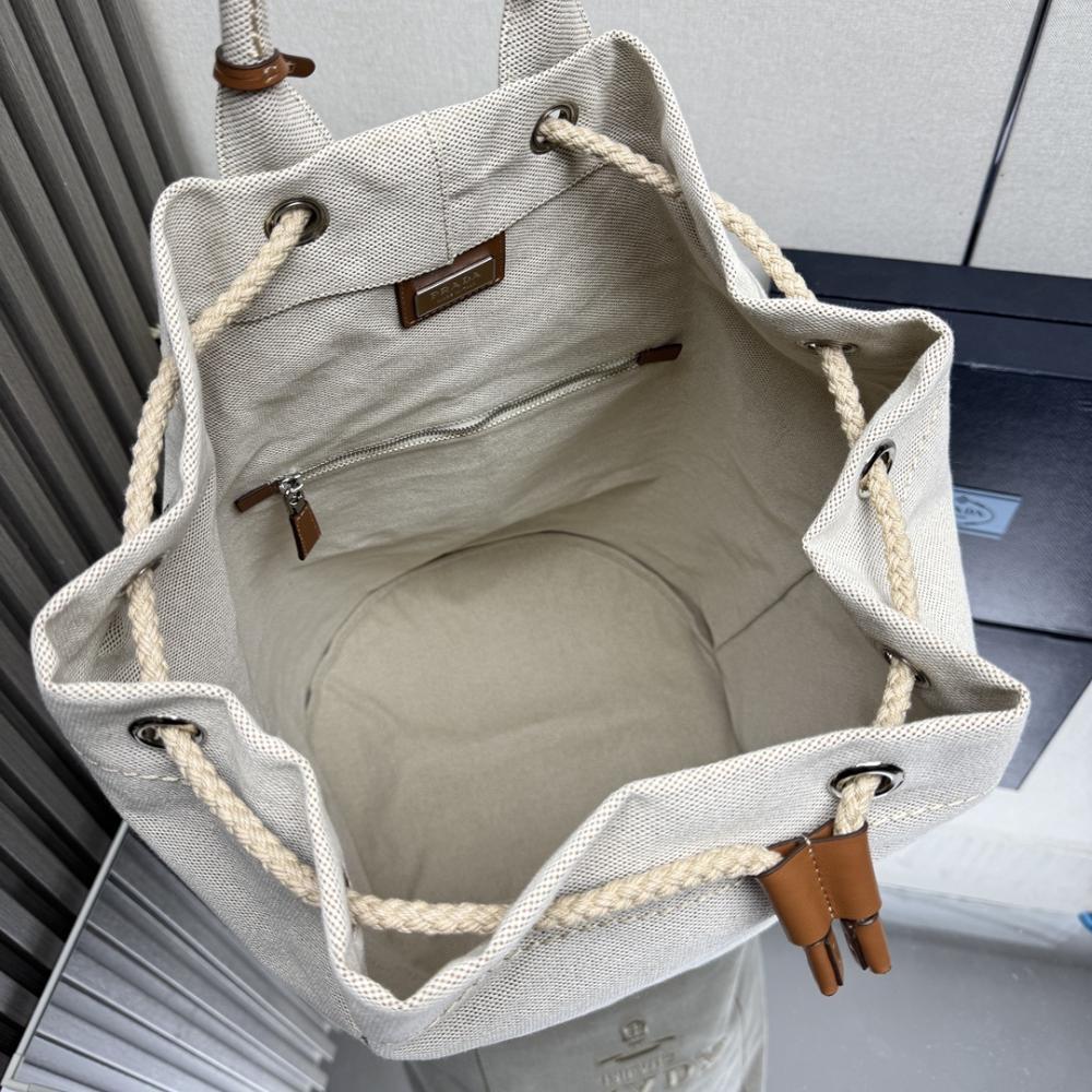 Embroidered Leather Travel Bag