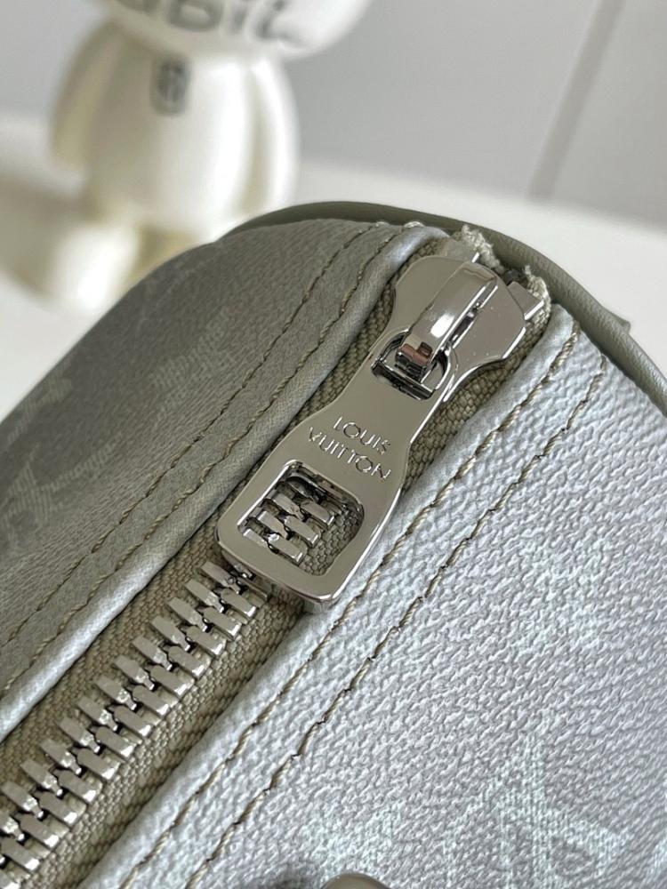 Stylish Leather Top Handle Bag – Special Edition