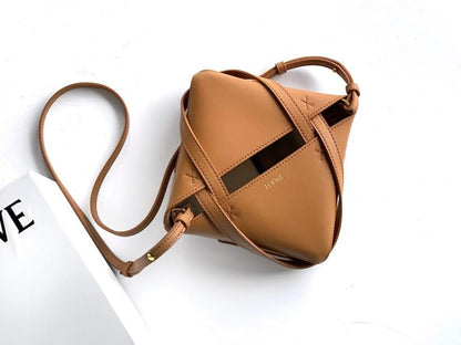 Modern Leather Crossbody Bag – Special Edition