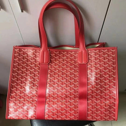 Luxury Shoulder Bag – Limited Edition
