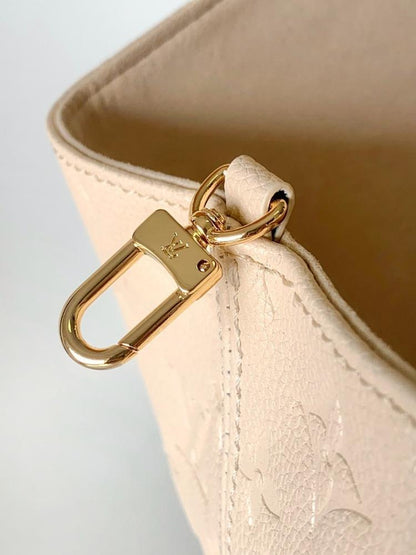 Luxury Elegant Woven Leather Shoulder Bag