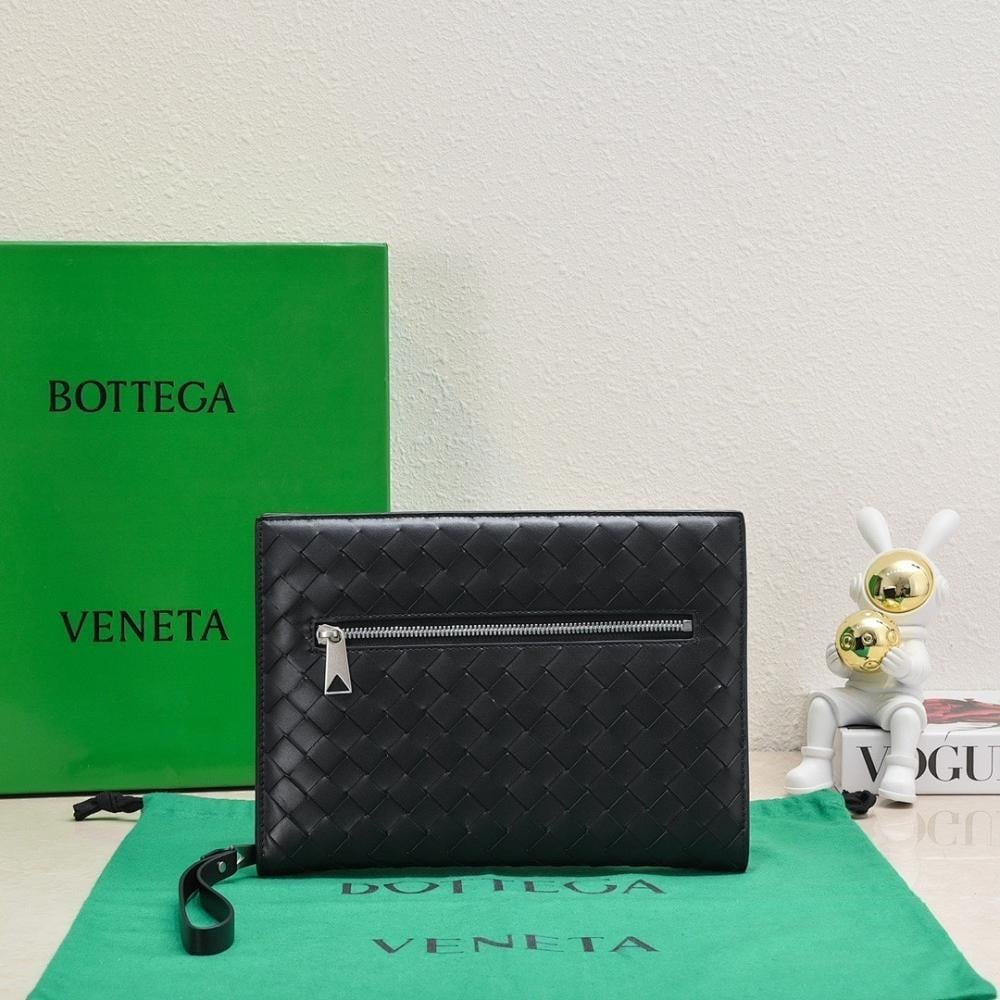 Luxury Woven Leather Crossbody Bag – Limited Edition