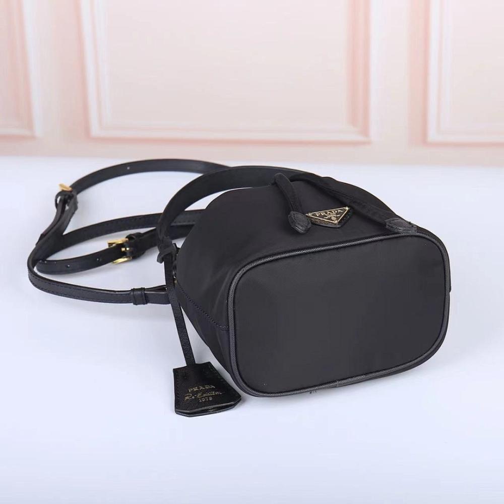Modern Elegant Gold Leather Bucket Bag
