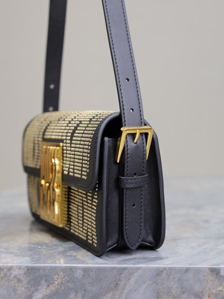 Elegant Shoulder Bag