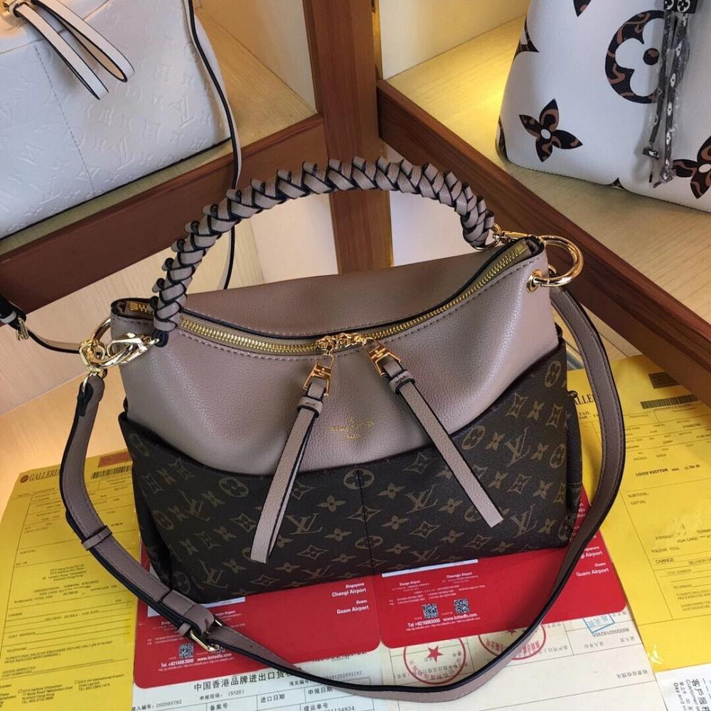 Modern Refined Leather Shoulder Bag