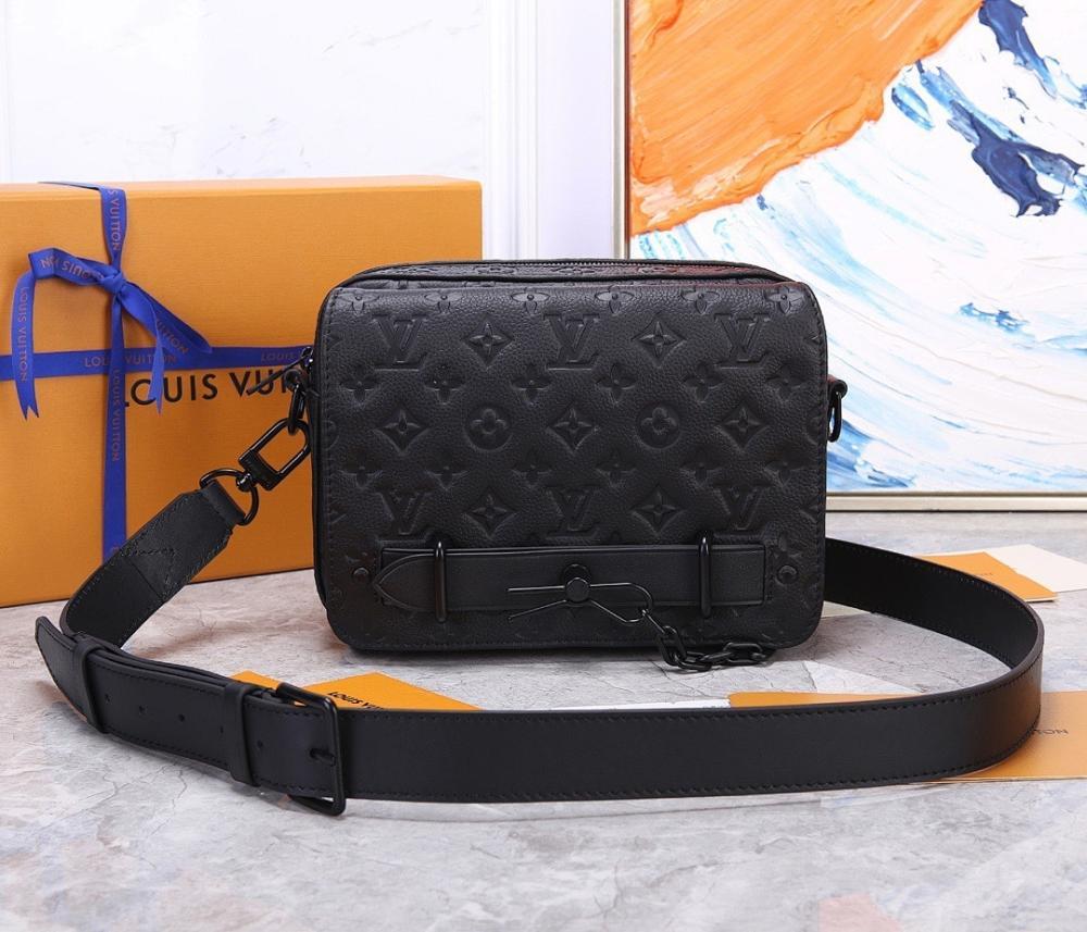 Classic Modern Canvas Shoulder Bag