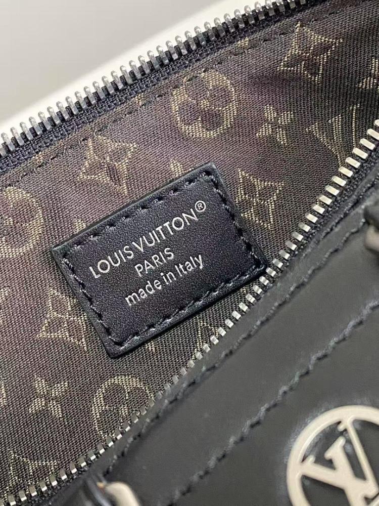 Modern Luxury Leather Bag – Limited Edition