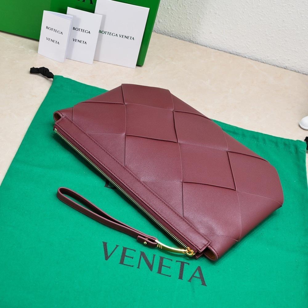 Modern Elegant Leather Top Handle Bag