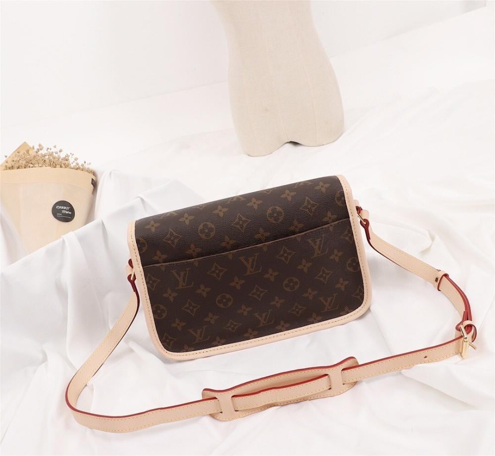 Luxury Refined Leather Shoulder Bag