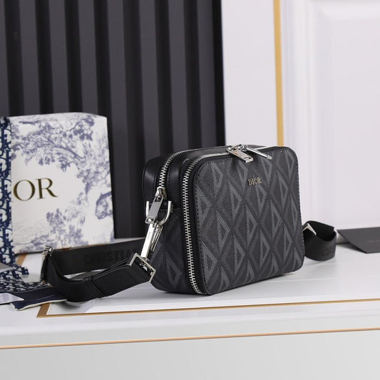 Arco Leather Top Handle Bag