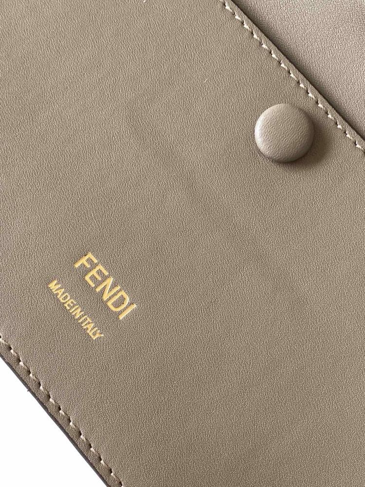 Classic Leather Shoulder Bag