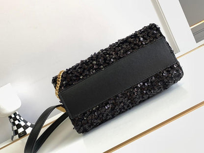 Classic Refined Embroidered Lambskin Shoulder Bag