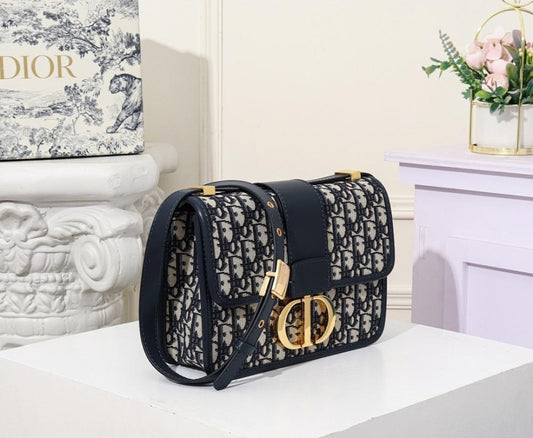 Alma Leather Shoulder Bag
