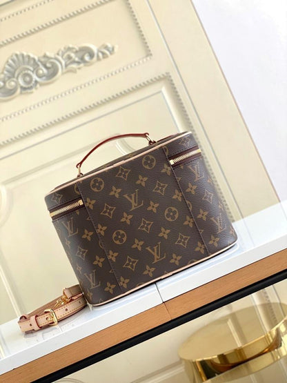 Modern Stylish Crossbody Bag