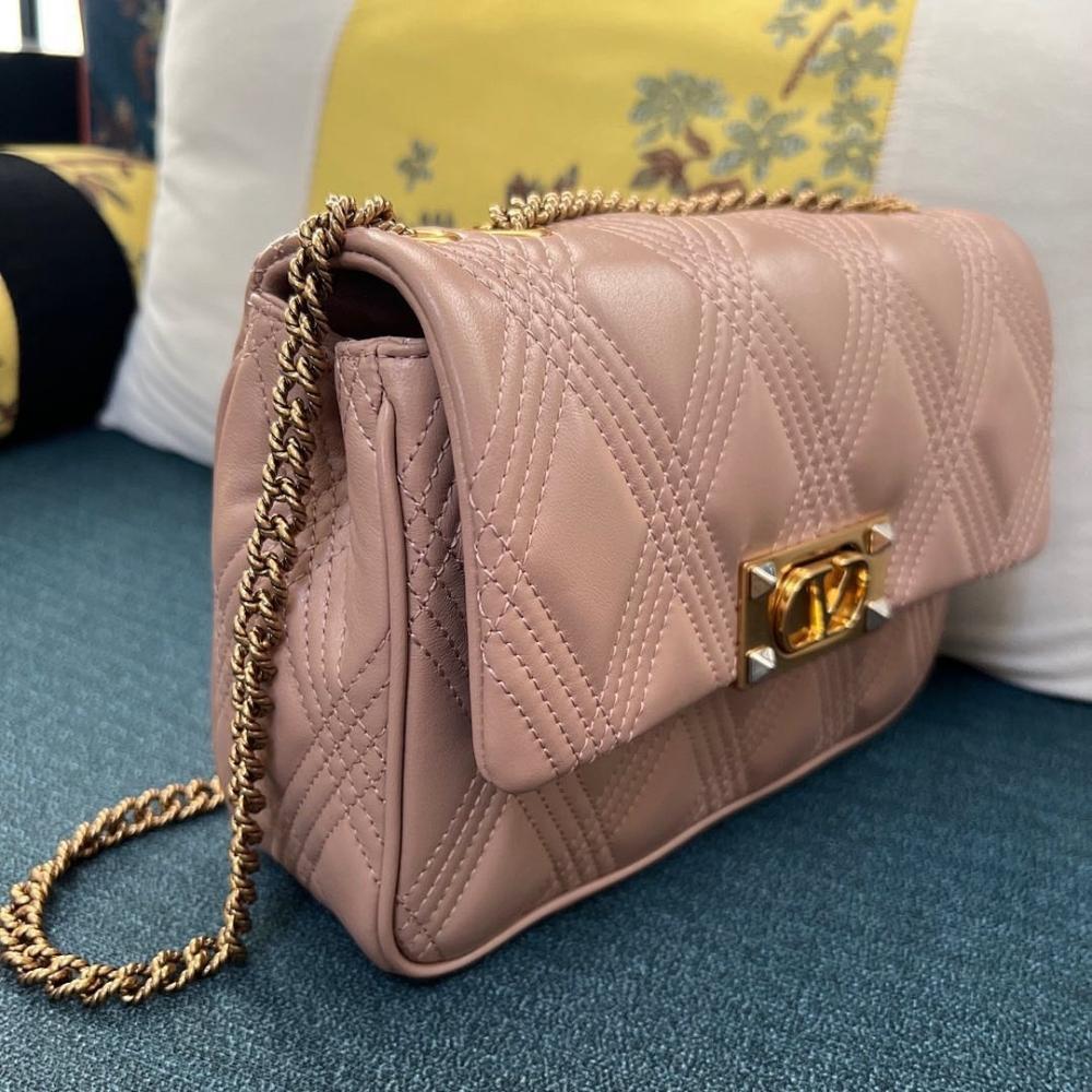 Classic Elegant Gold Quilted Leather Shoulder Bag