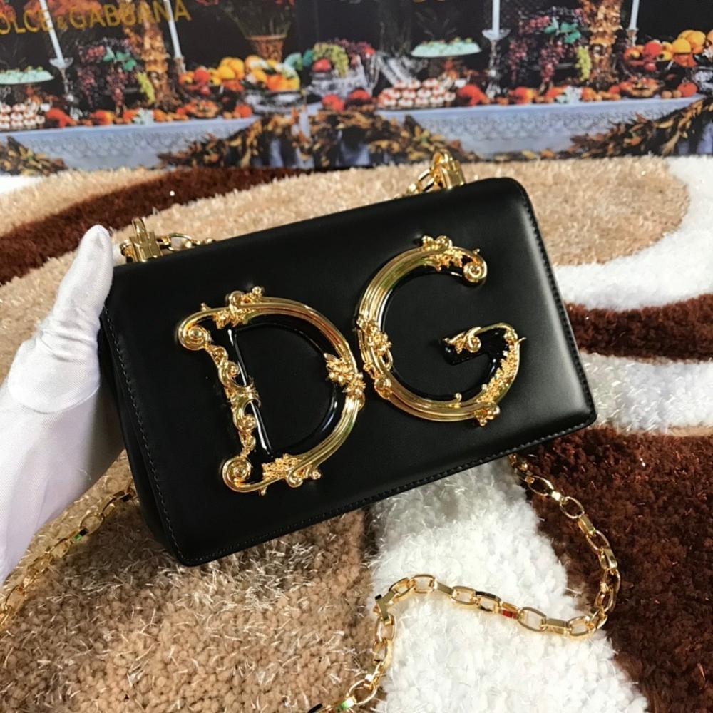 Modern Refined Crossbody Bag