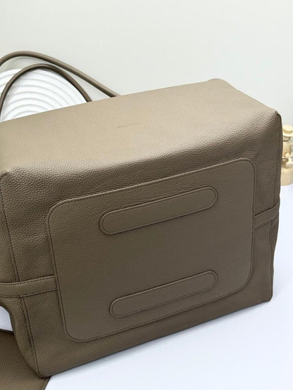 Italian-Inspired Stylish Quilted Calfskin Hobo Bag