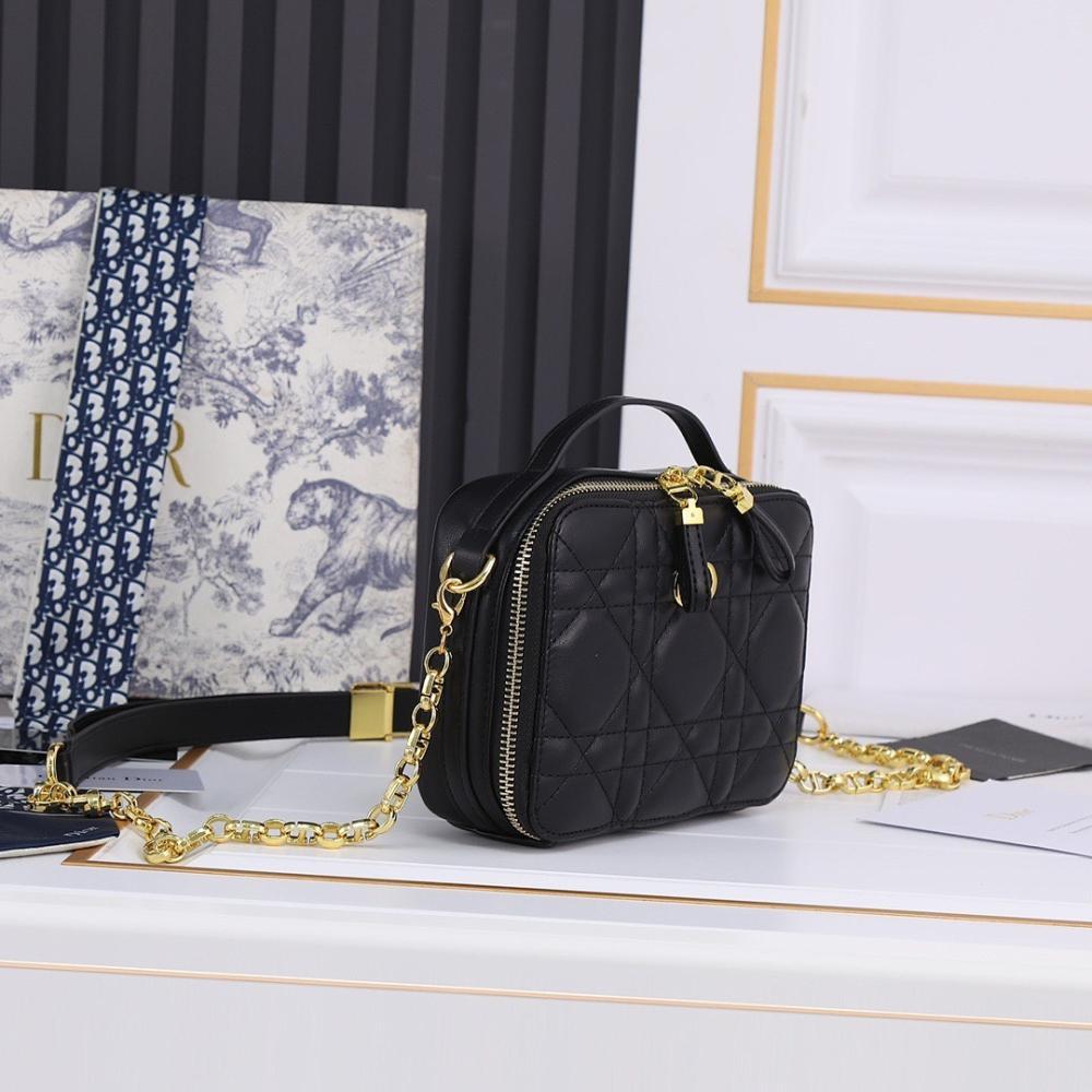 Elegant Refined Calfskin Shoulder Bag