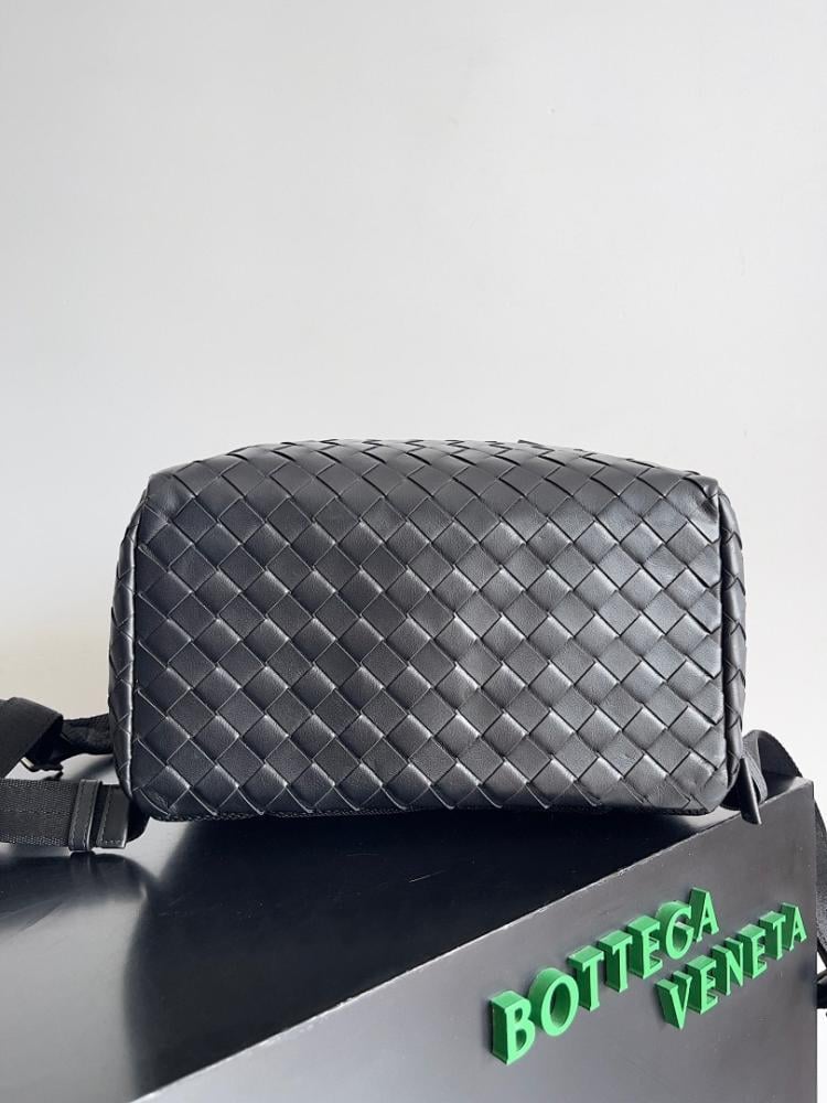 Elegant Premium Quilted Travel Bag