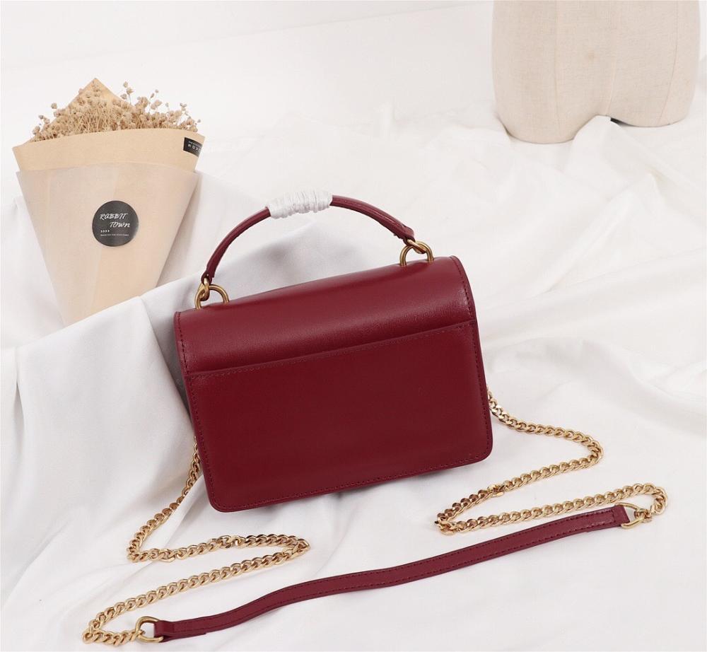 Elegant Leather Shoulder Bag – Limited Edition