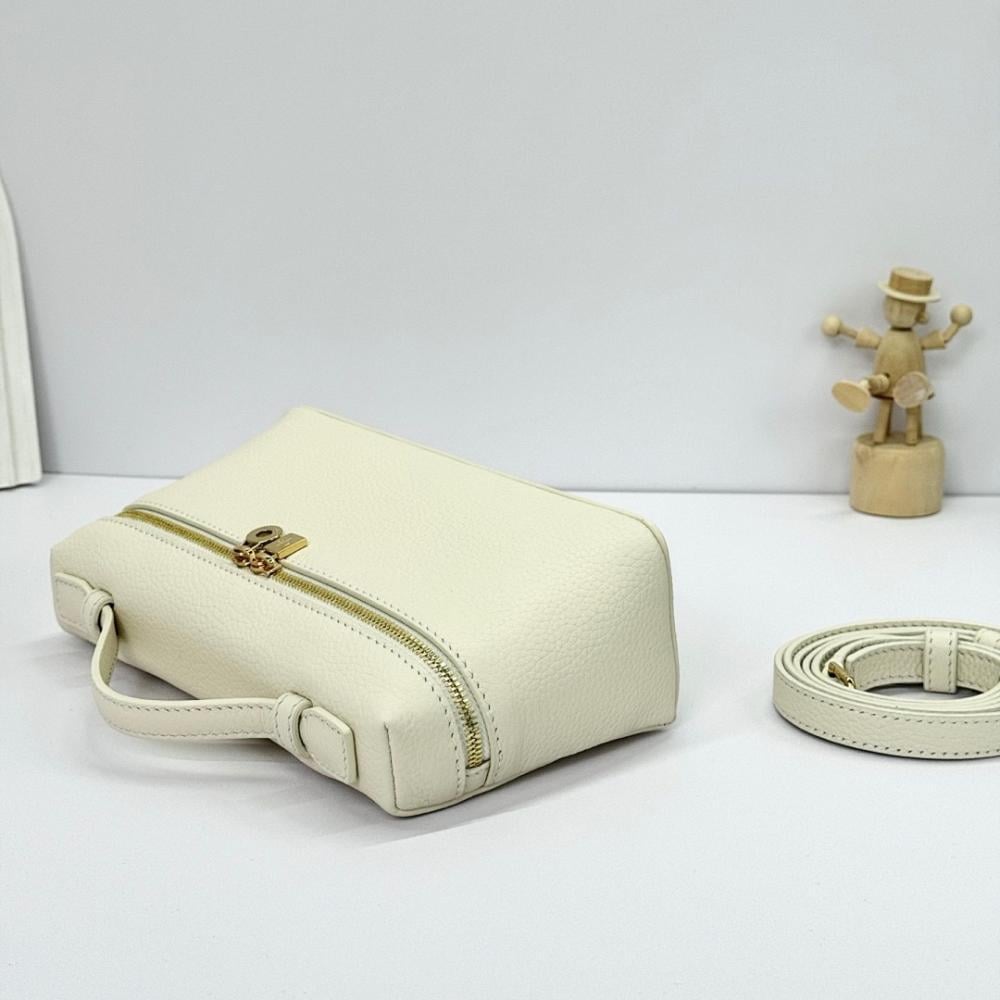 Stylish Refined Calfskin Shoulder Bag