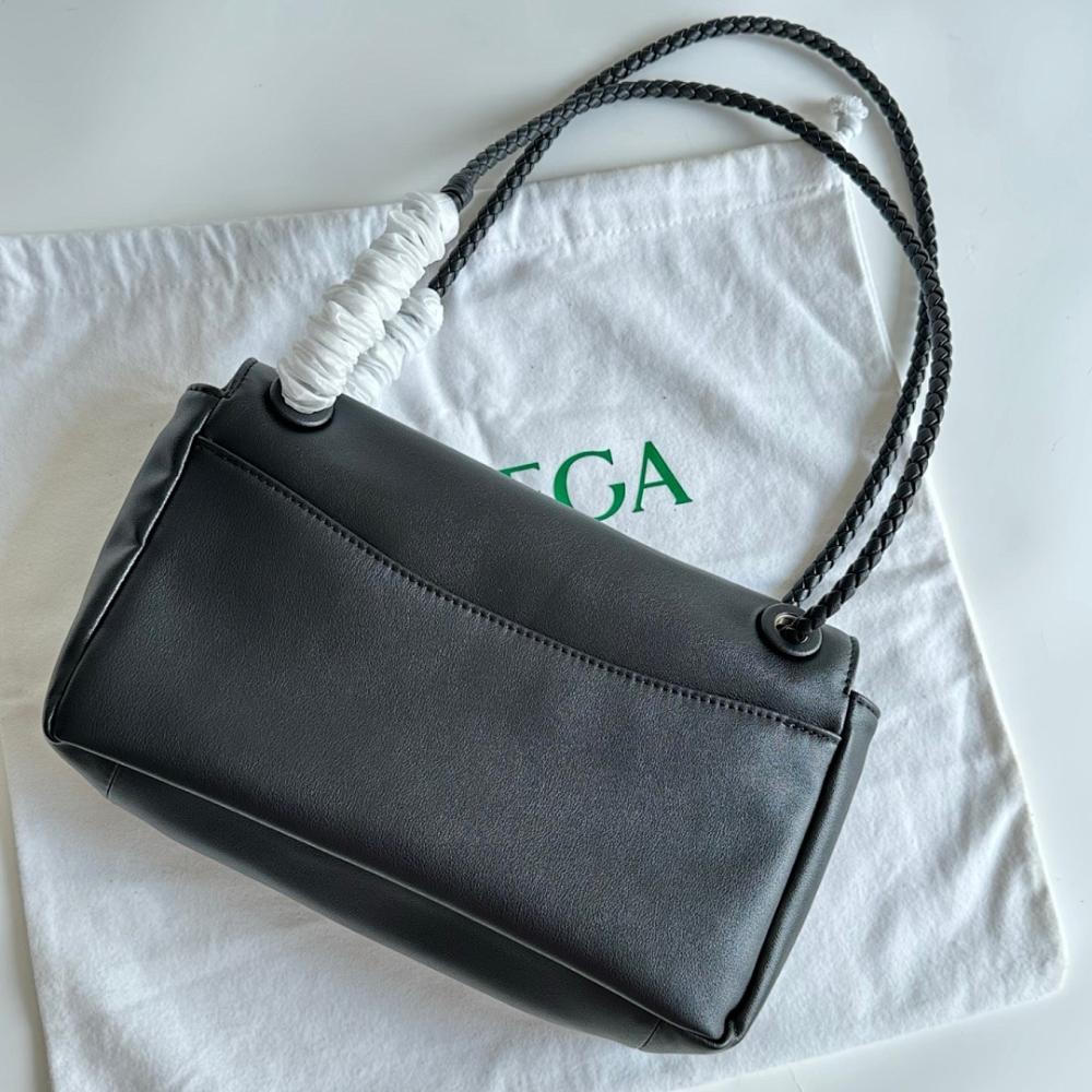 Luxury Refined Woven Crossbody Bag