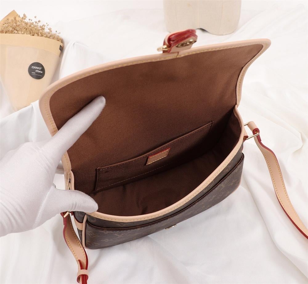 Luxury Refined Leather Shoulder Bag