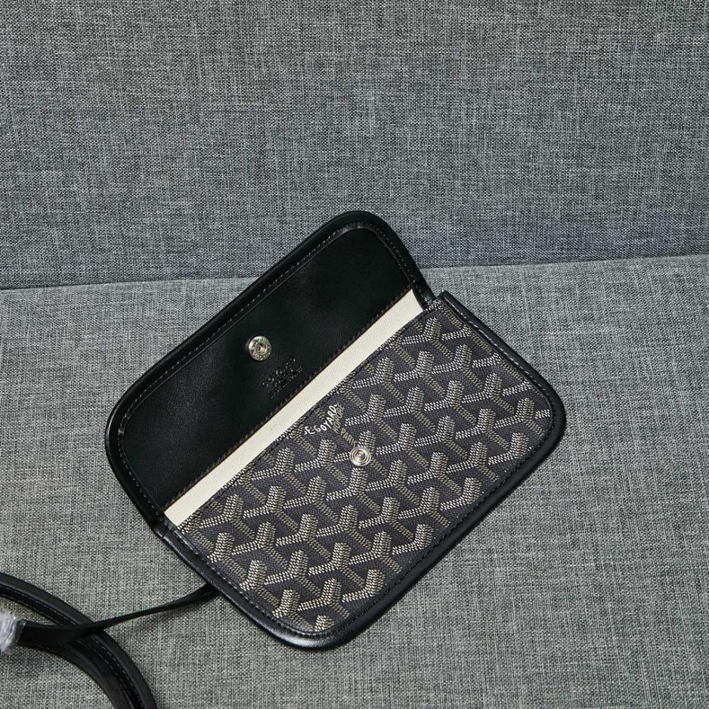 Modern Leather Travel Bag – Limited Edition