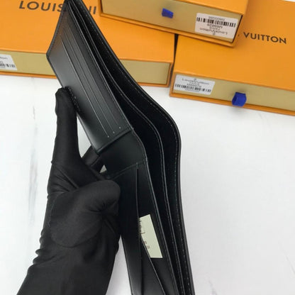 Classic Italian-Inspired Leather Wallet
