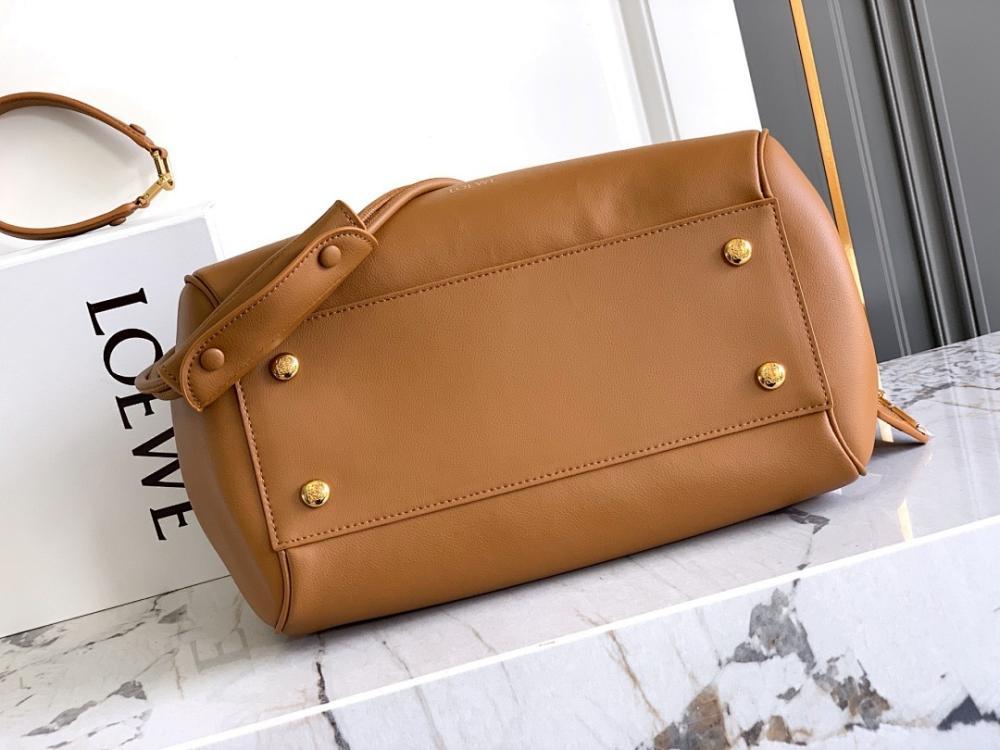 Elegant Gold Calfskin Bag – Limited Edition