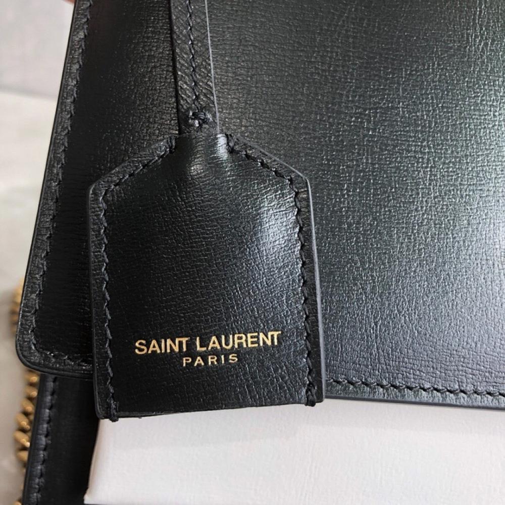 Modern Premium Silver Leather Bag