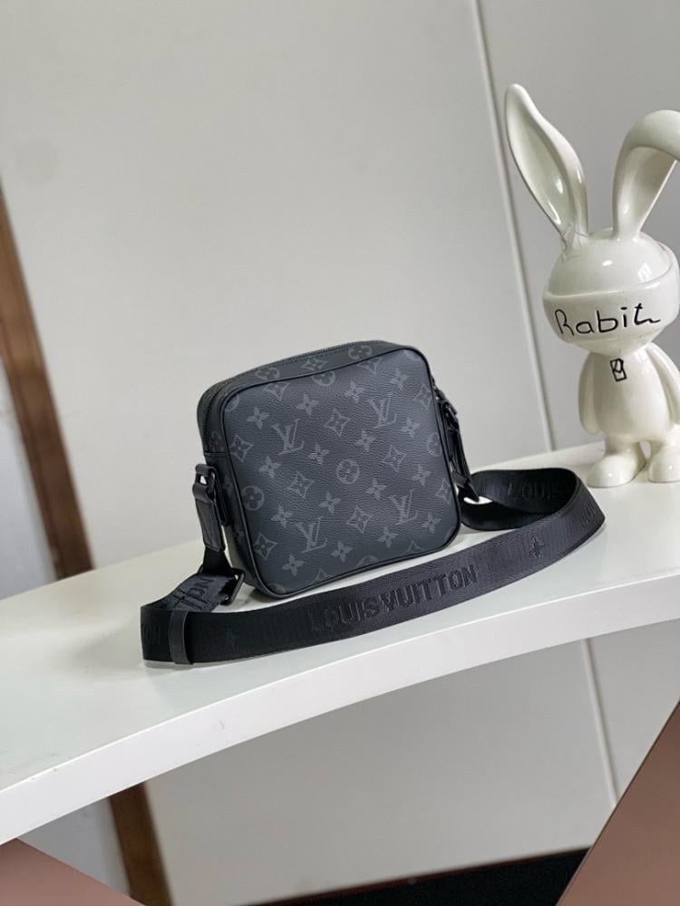 Stylish Refined Nylon Shoulder Bag