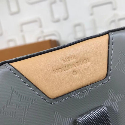 Practical Messenger Bag
